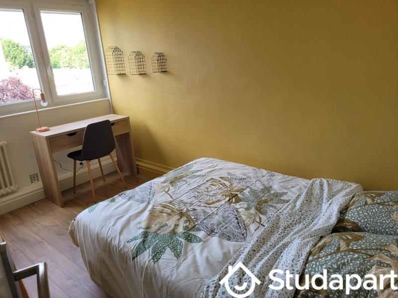 Chambre - 12 m² - 1 pièce