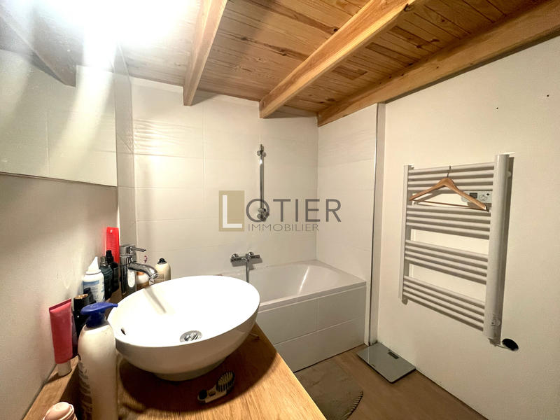 Maison de village - 80 m² - 4 pièces