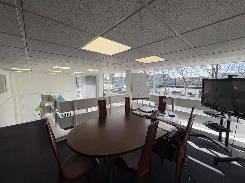 Local commercial - 248 m² - 10 pièces