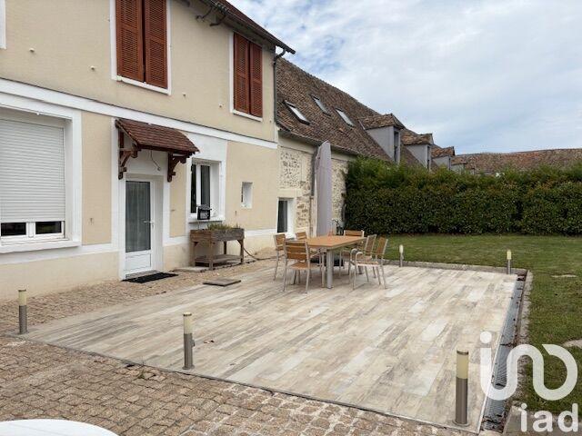 Maison - 440 m² - 9 pièces