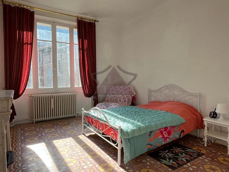 Maison - 196 m² - 8 pièces