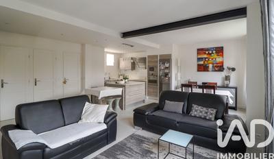 Maison - 152 m² - 6 pièces