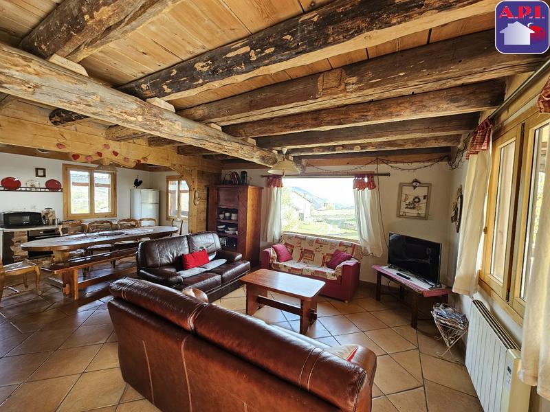 Maison - 214 m² - 8 pièces