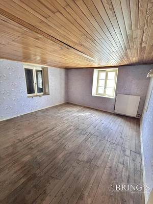 Maison - 141 m² - 6 pièces