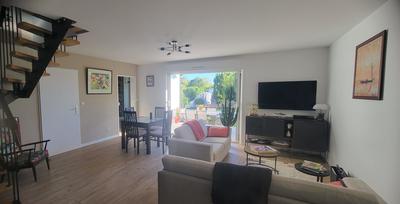 Maison - 94 m² - 4 pièces