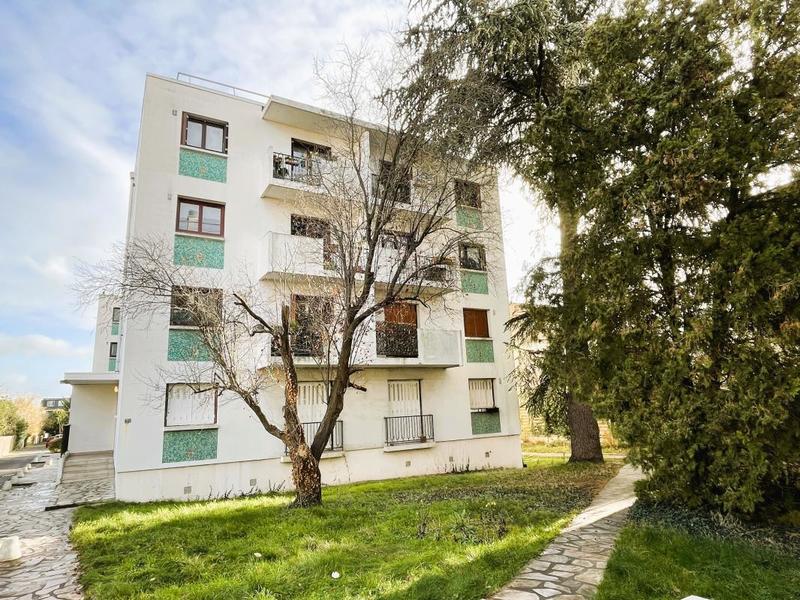 Appartement - 82 m² - 4 pièces