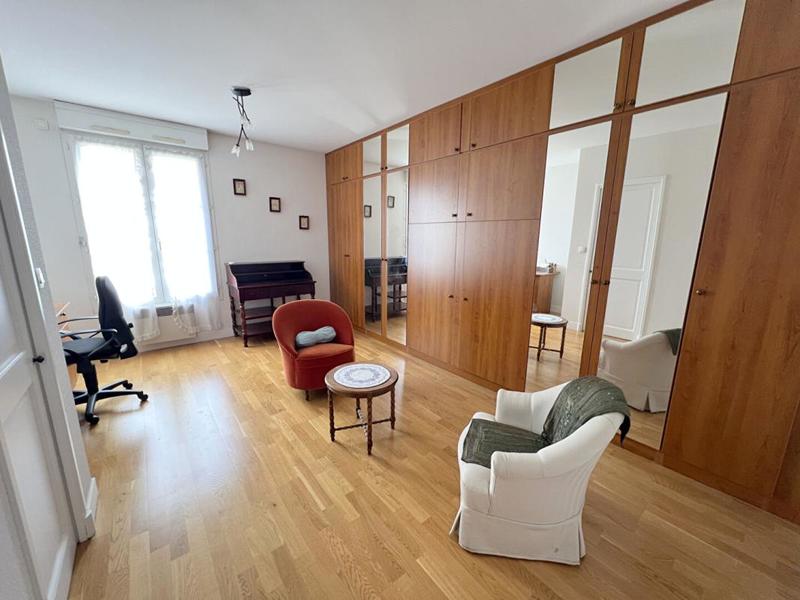 Appartement - 108 m² - 5 pièces