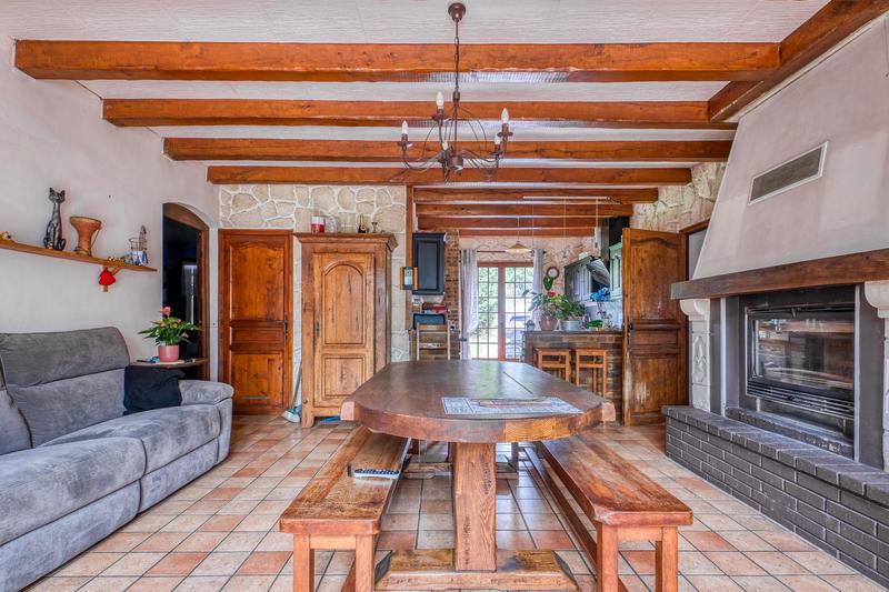 Maison traditionnelle - 150 m² - 6 pièces