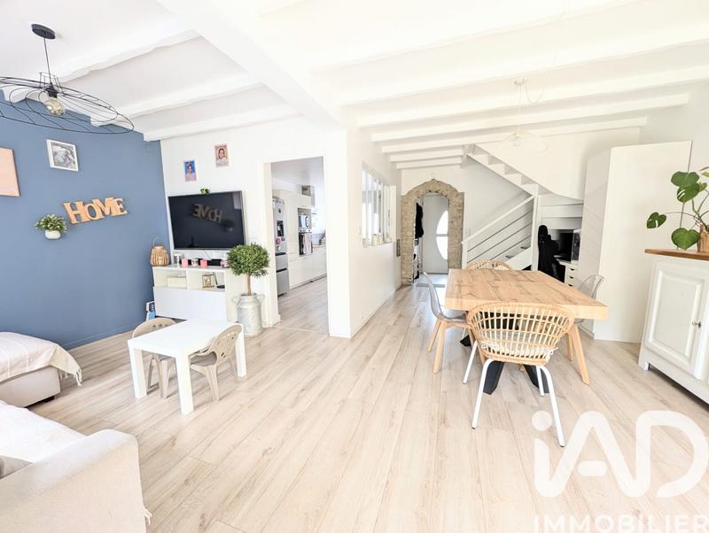 Maison - 94 m² - 5 pièces