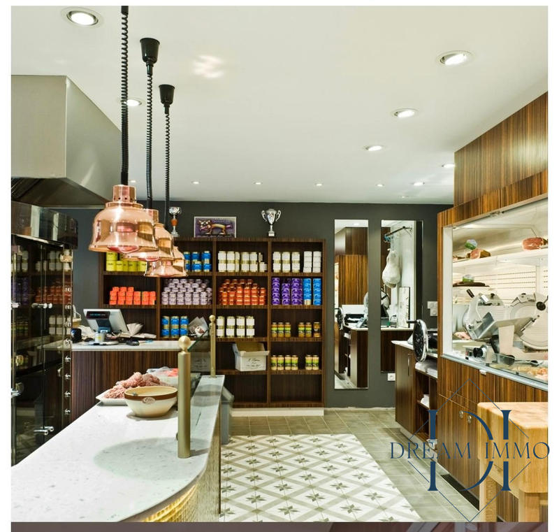 Fonds de commerce - 121 m²