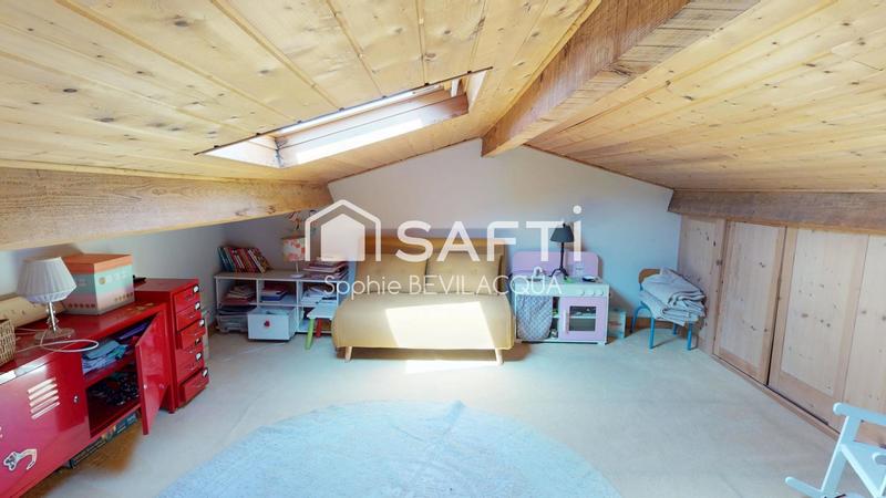 Maison - 160 m² - 6 pièces