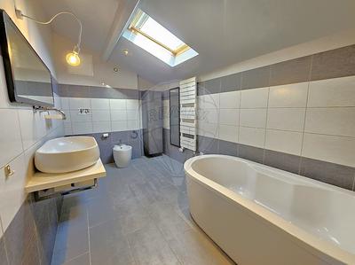 Maison - 169 m² - 5 pièces