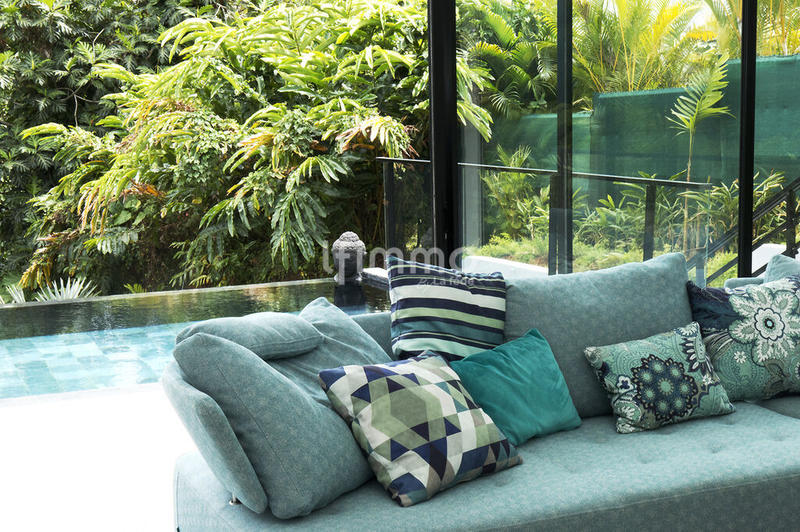 Villa - 220 m² - 6 pièces