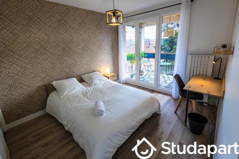 Chambre - 10 m² - 1 pièce