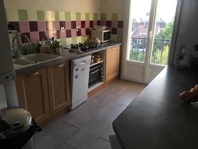 Appartement - 64 m² - 4 pièces