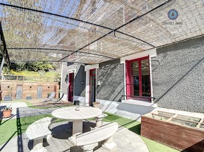 Maison - 171 m² - 7 pièces