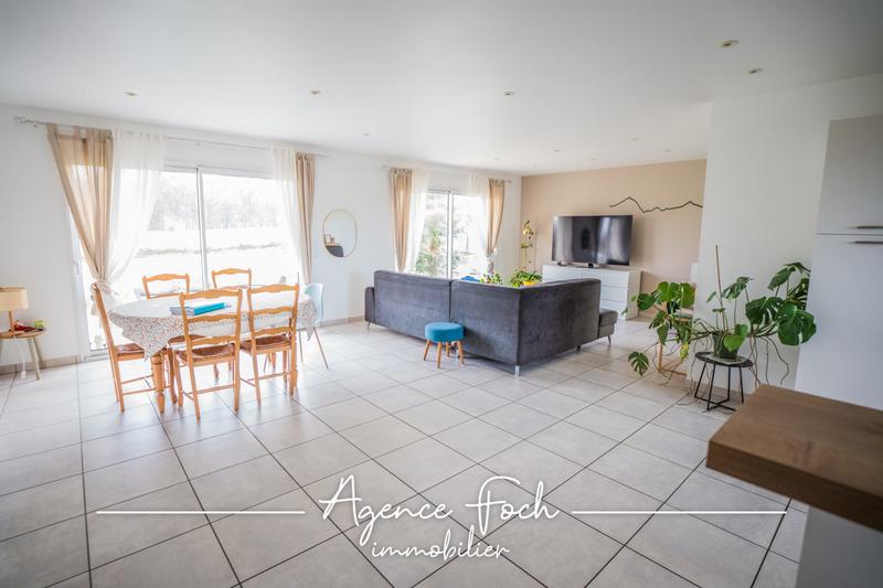 Maison - 118 m² - 5 pièces