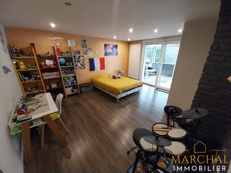 Maison traditionnelle - 205 m² - 7 pièces