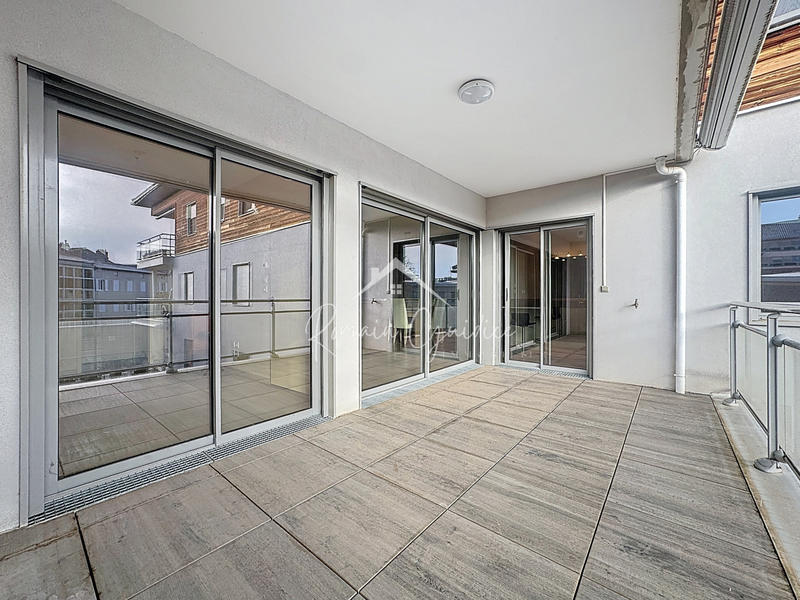 Appartement - 82 m² - 3 pièces