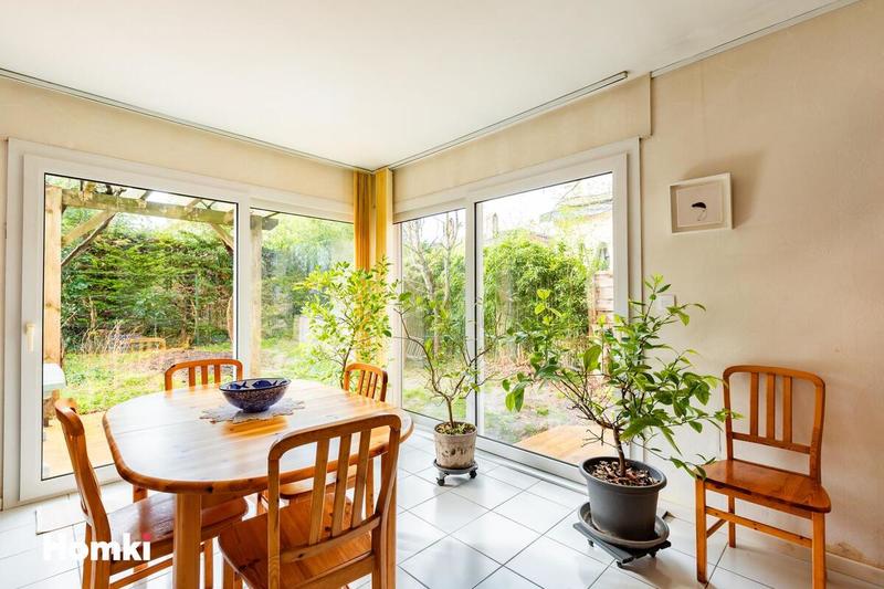 Maison - 98 m² - 5 pièces