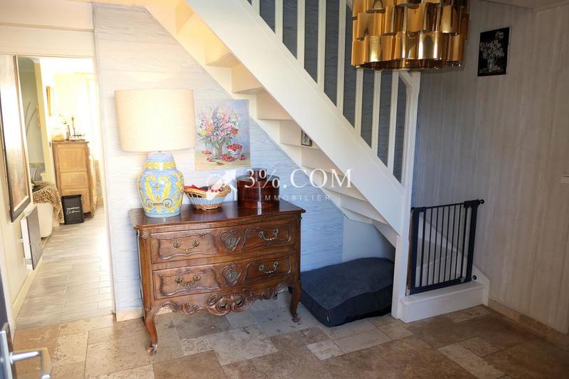 Maison - 200 m² - 8 pièces