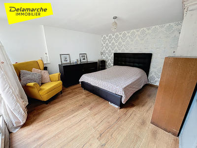 Maison - 194 m² - 12 pièces