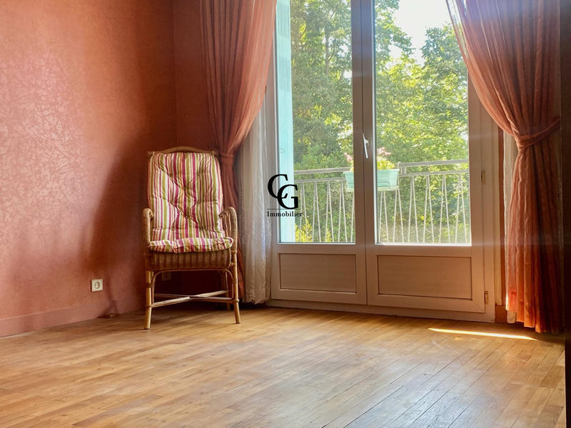 Maison - 99 m² - 4 pièces