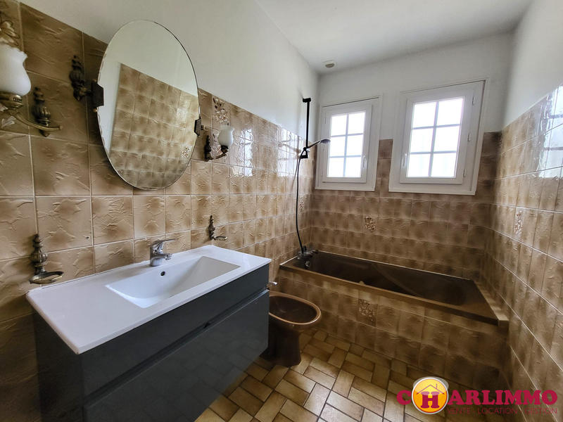 Maison traditionnelle - 87 m² - 4 pièces