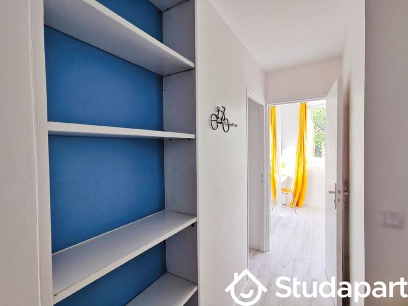 Chambre - 10 m² - 1 pièce