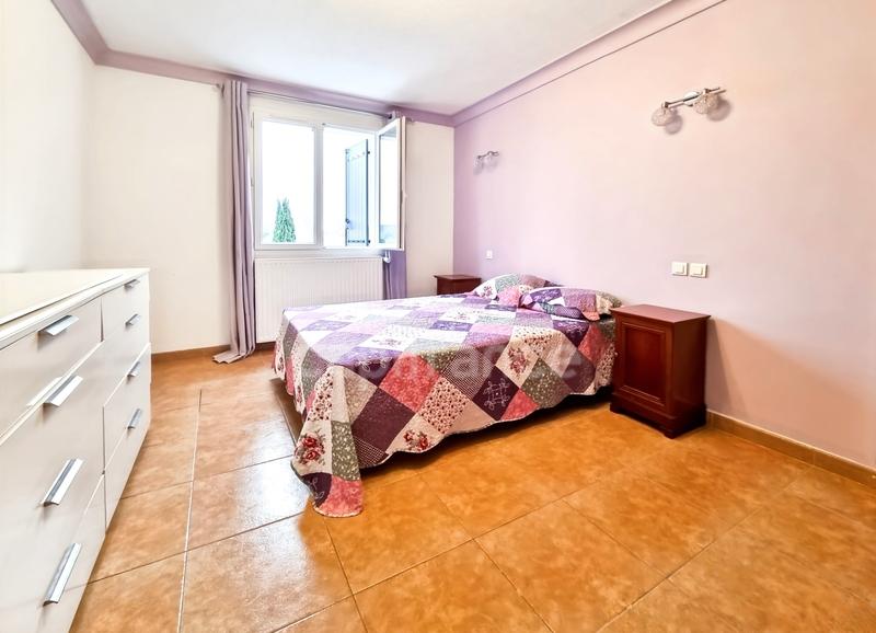 Maison - 272 m² - 10 pièces