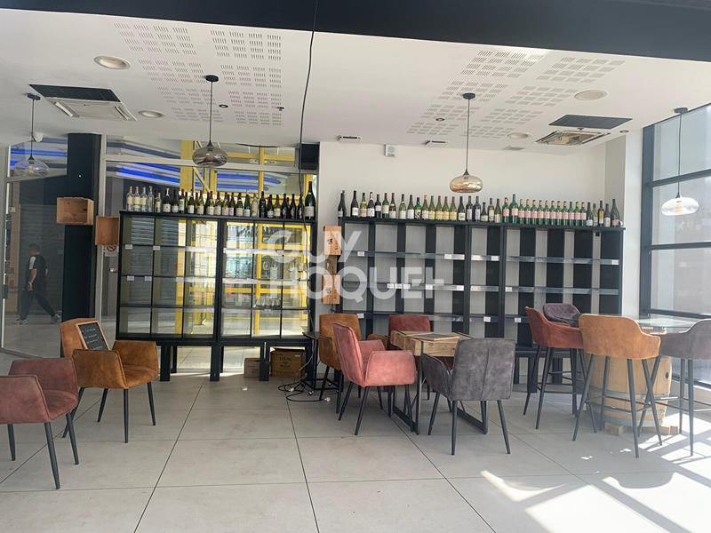 Local commercial - 121 m²