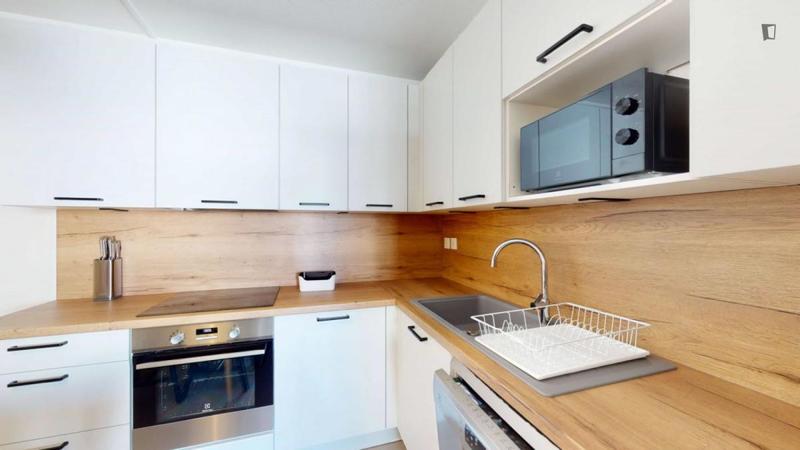 Chambre - 11 m² - 4 pièces