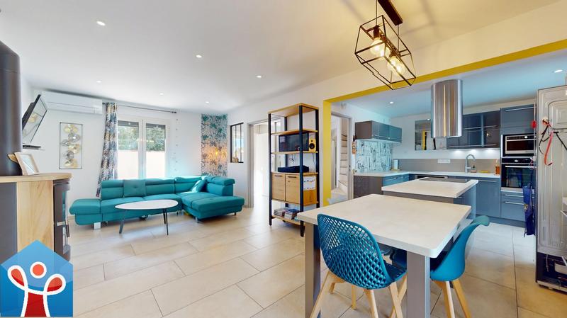 Maison - 102 m² - 5 pièces