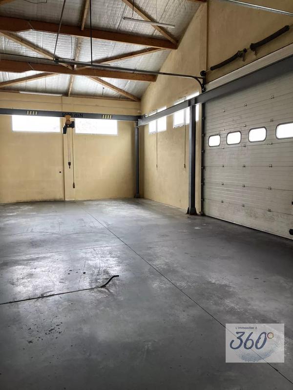 Local d'activités - 423 m²