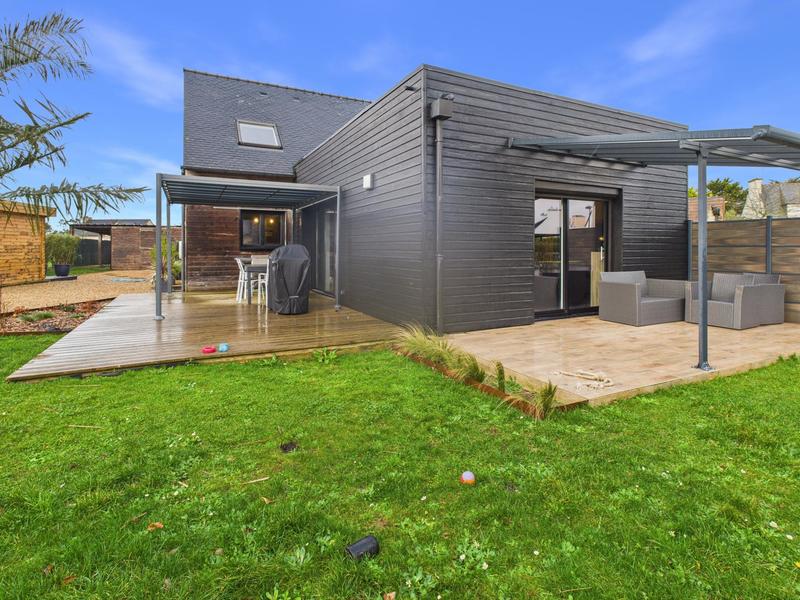 Maison - 140 m² - 5 pièces