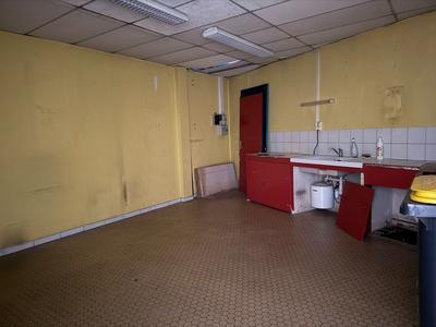 Local d'activité / Entrepôt - 100 m² - 2 pièces
