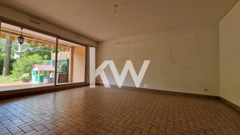 Appartement - 82 m² - 4 pièces