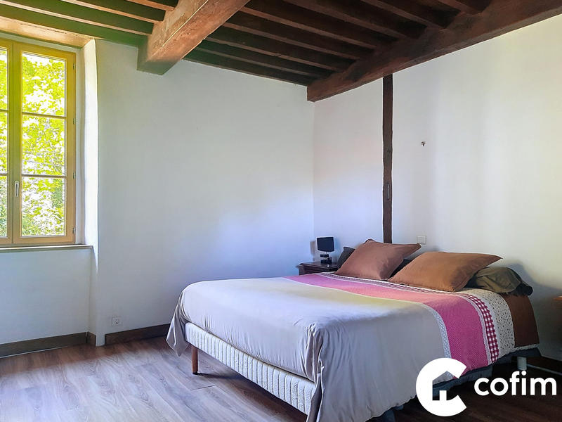 Maison ancienne - 244 m² - 7 pièces