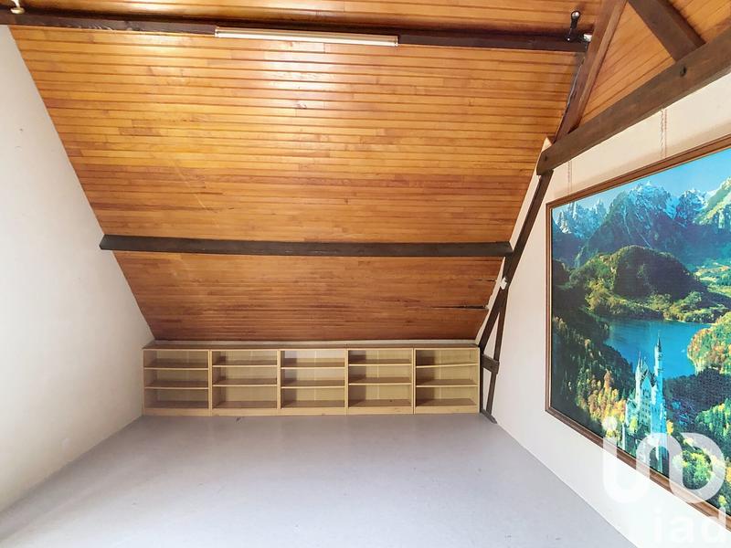 Maison - 179 m² - 7 pièces