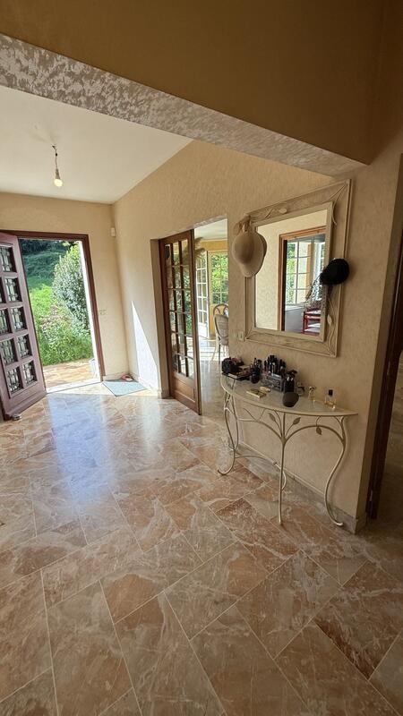 Maison traditionnelle - 120 m² - 6 pièces