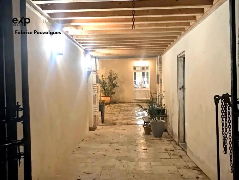 Maison - 533 m² - 20 pièces