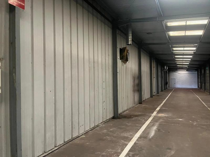 Entrepôt - 400 m²
