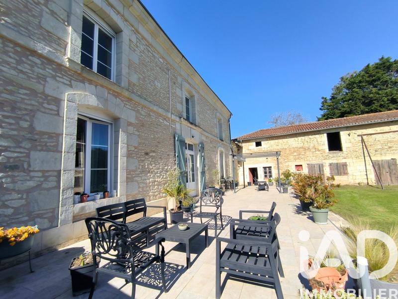 Maison - 160 m² - 5 pièces