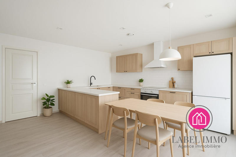 Maison - 80 m² - 4 pièces