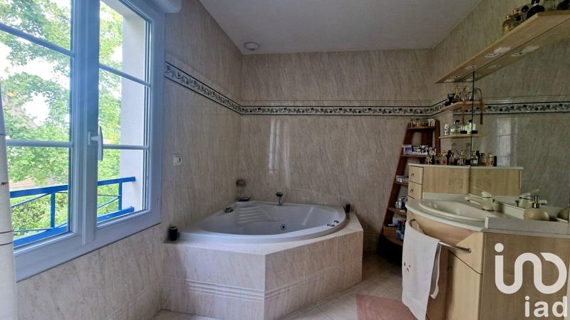 Maison - 161 m² - 7 pièces