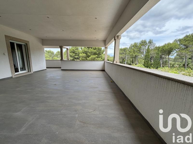 Maison - 180 m² - 6 pièces