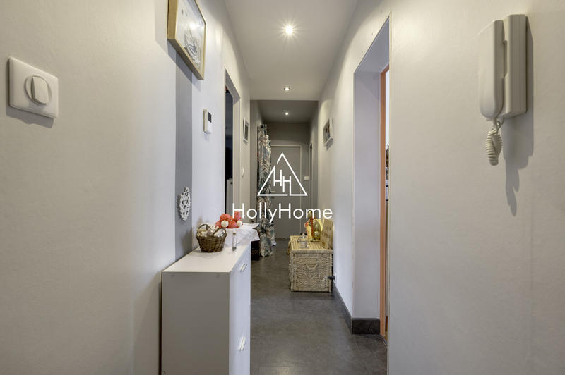 Appartement - 70 m² - 4 pièces