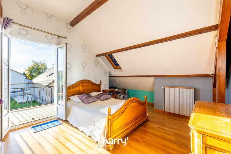 Maison - 350 m² - 13 pièces