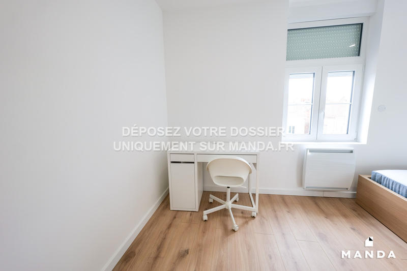 Chambre - 16 m² - 7 pièces