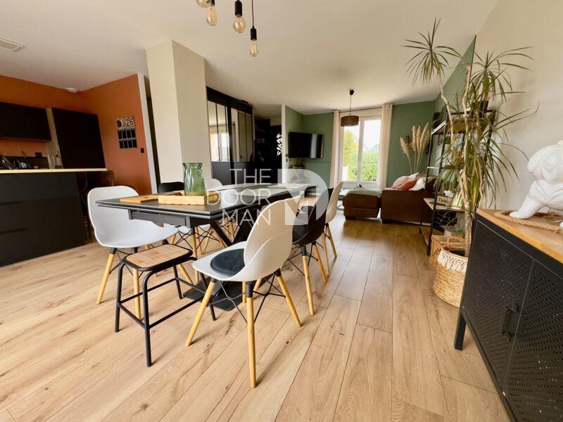 Maison - 89 m² - 5 pièces
